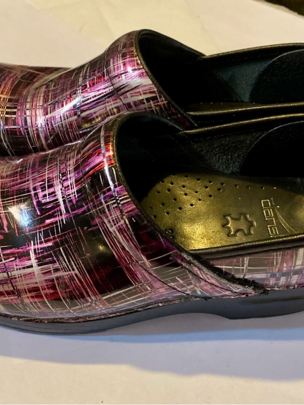 Dansko Patent-Style Clogs in Pink, Black & White Abstract Plaid Size 38 US 7.5 - Picture 2 of 8
